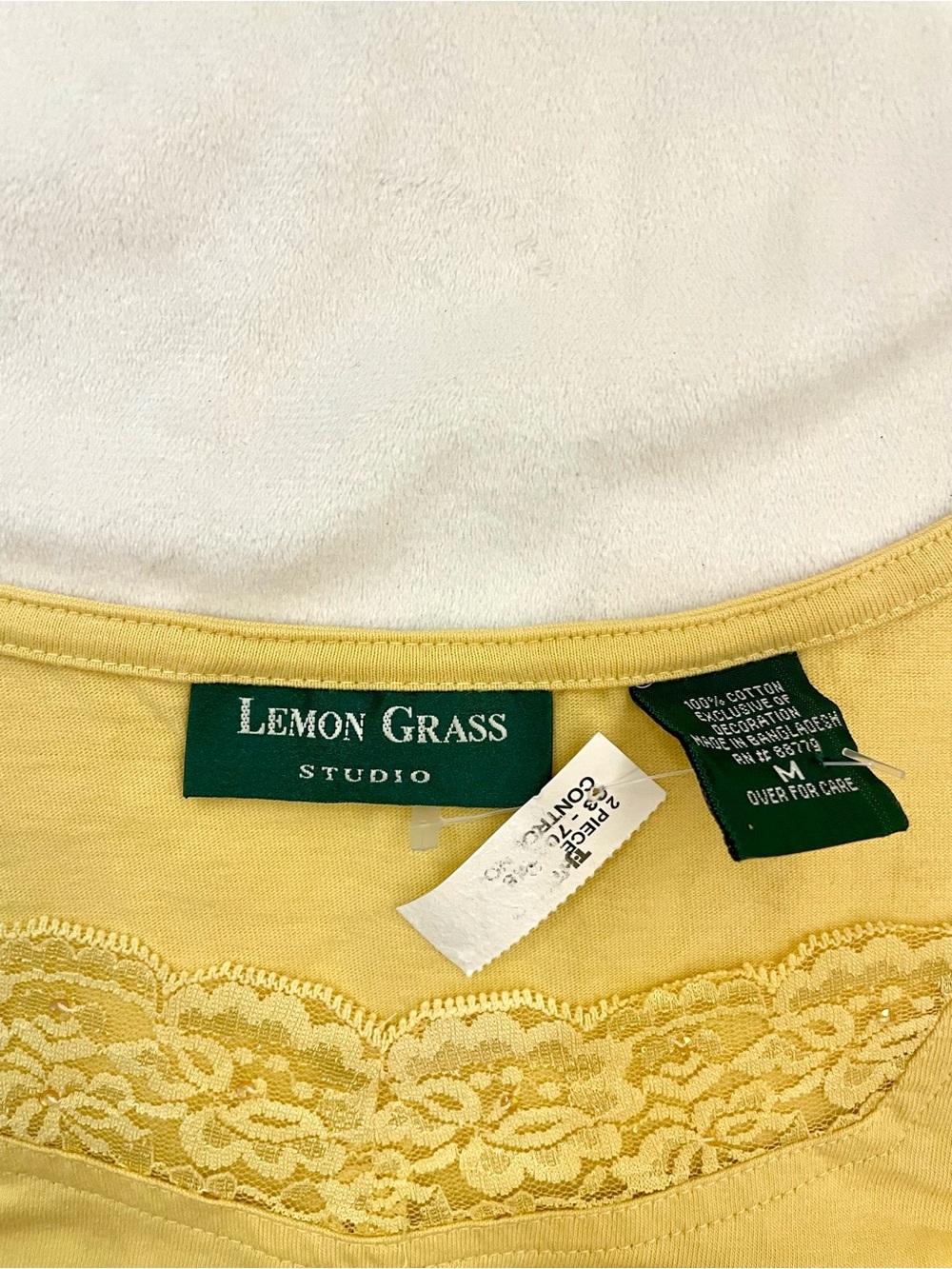 Vintage Yellow Lace-Trim Y2K Tank Top - - Picture 3 of 3